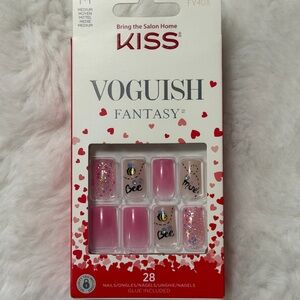 KISS Vogueish Fantasy Pink Glitter Nail Set
